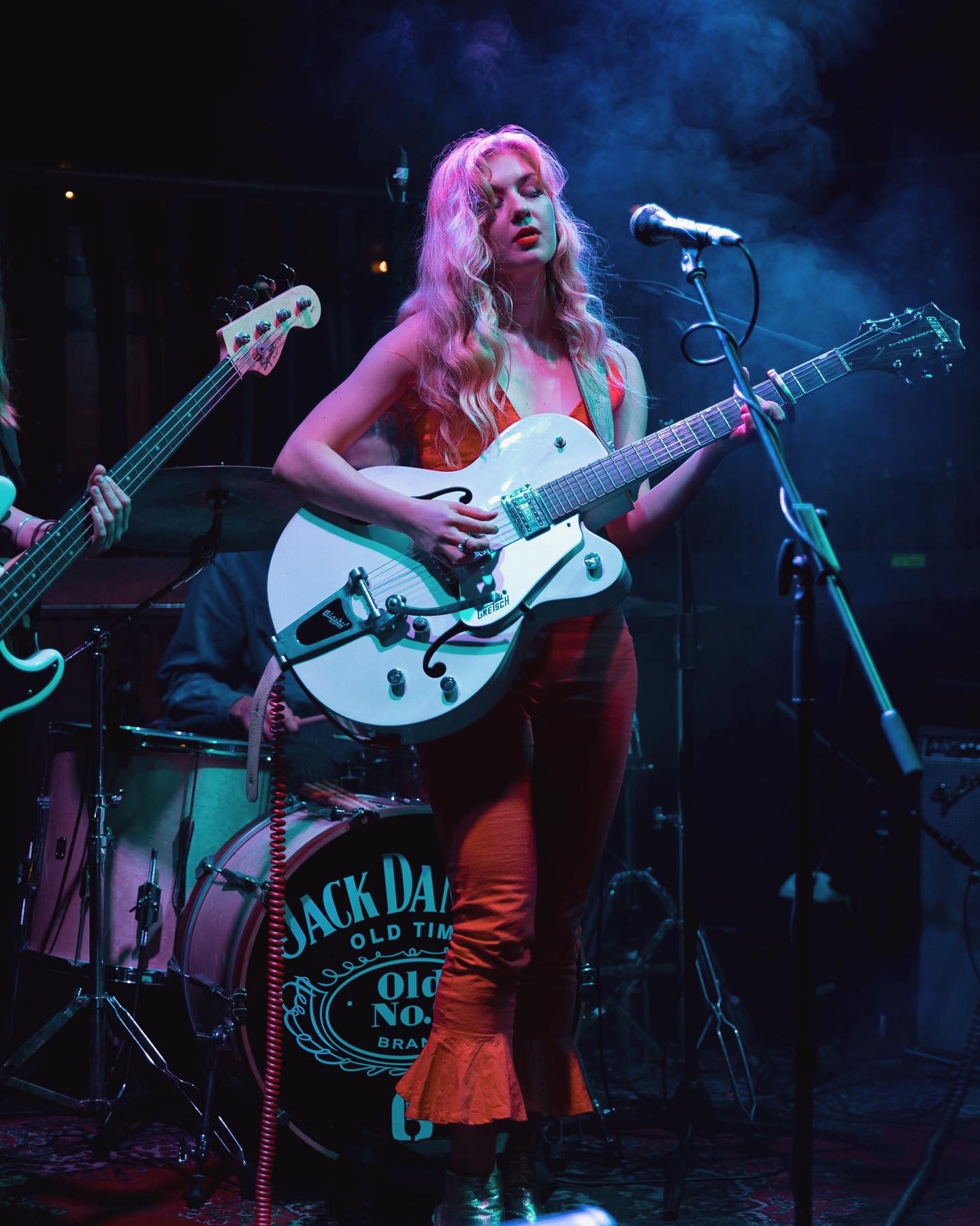 Book Ruby Gilbert - Acoustic Musician, Brisbane