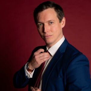 Book Colin Ebsworth - Comedian, Perth