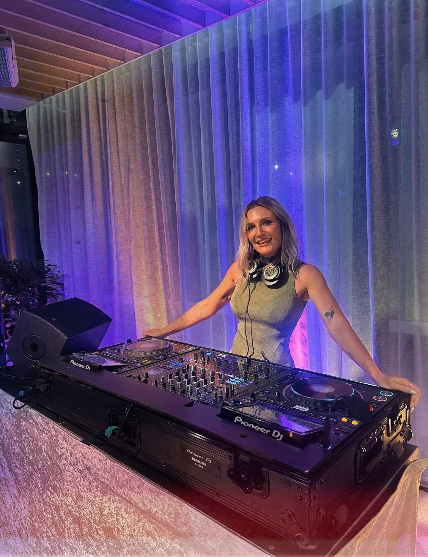 Book DJ Lady Love - DJ, Gold Coast