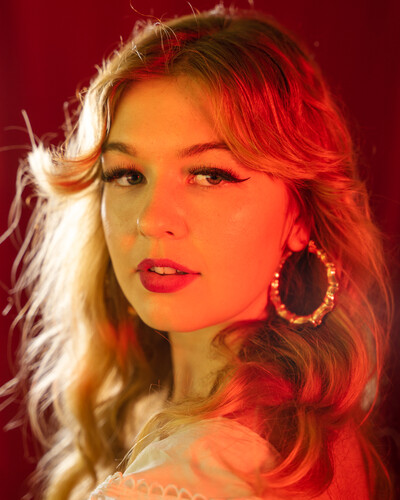 Book Ruby Gilbert - Acoustic Musician, Brisbane